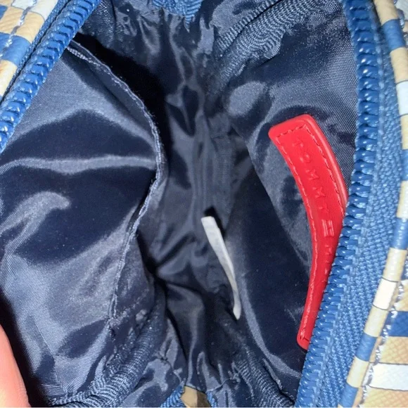 Tommy Hilfiger Navy and Red Interior Bag - Picture 5 of 9